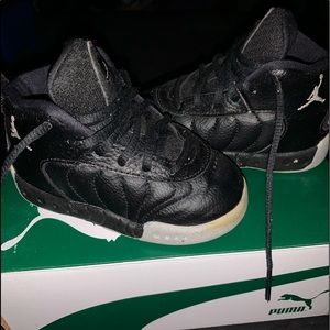 Youth Black Jordan’s Sz 6C